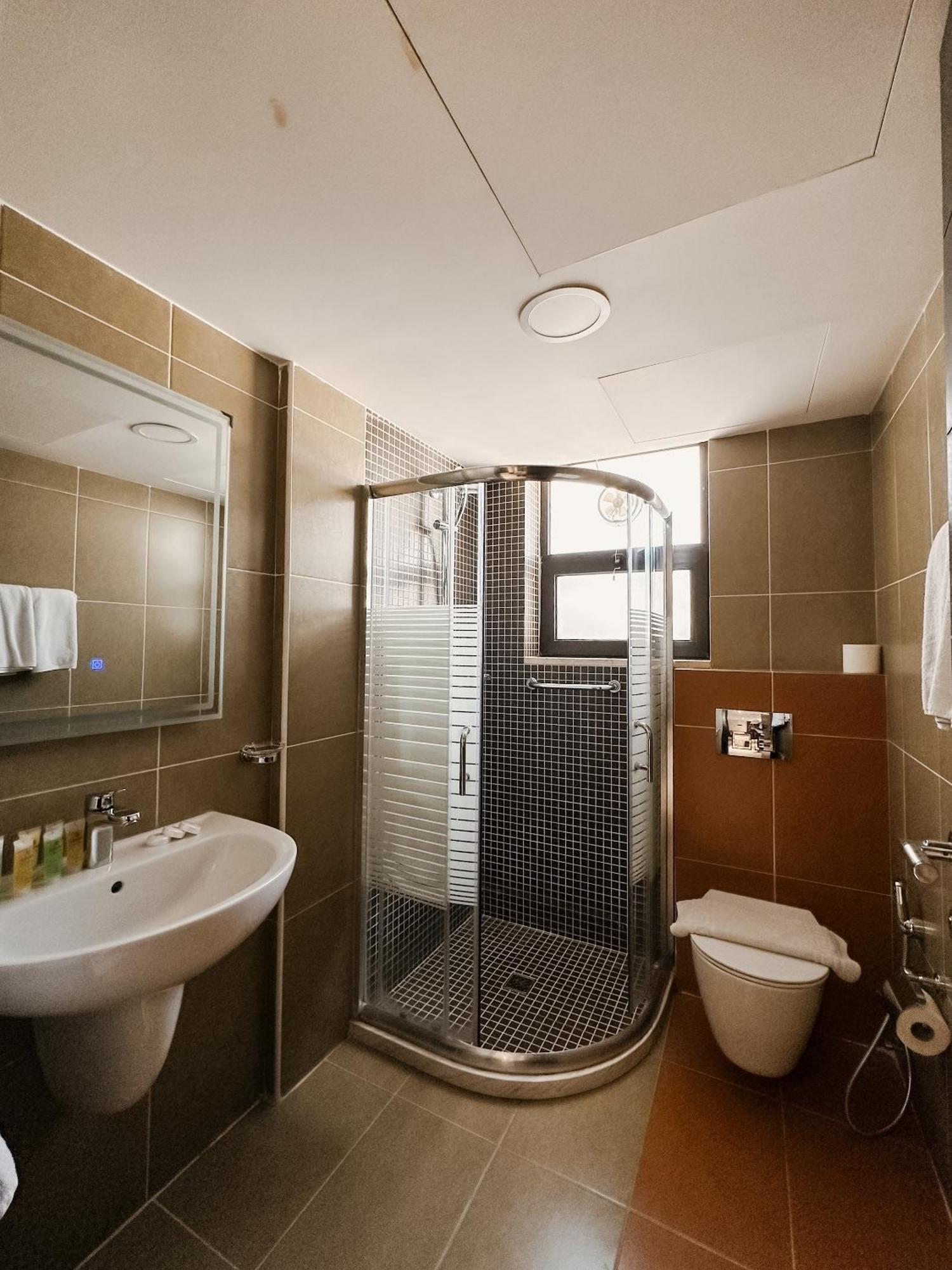 Celino Hotel Ammán Kültér fotó